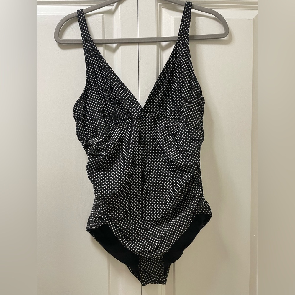 DKNY Women’s 12 Swim Bathing Suit Black with White Polka Dots Classic Flattering